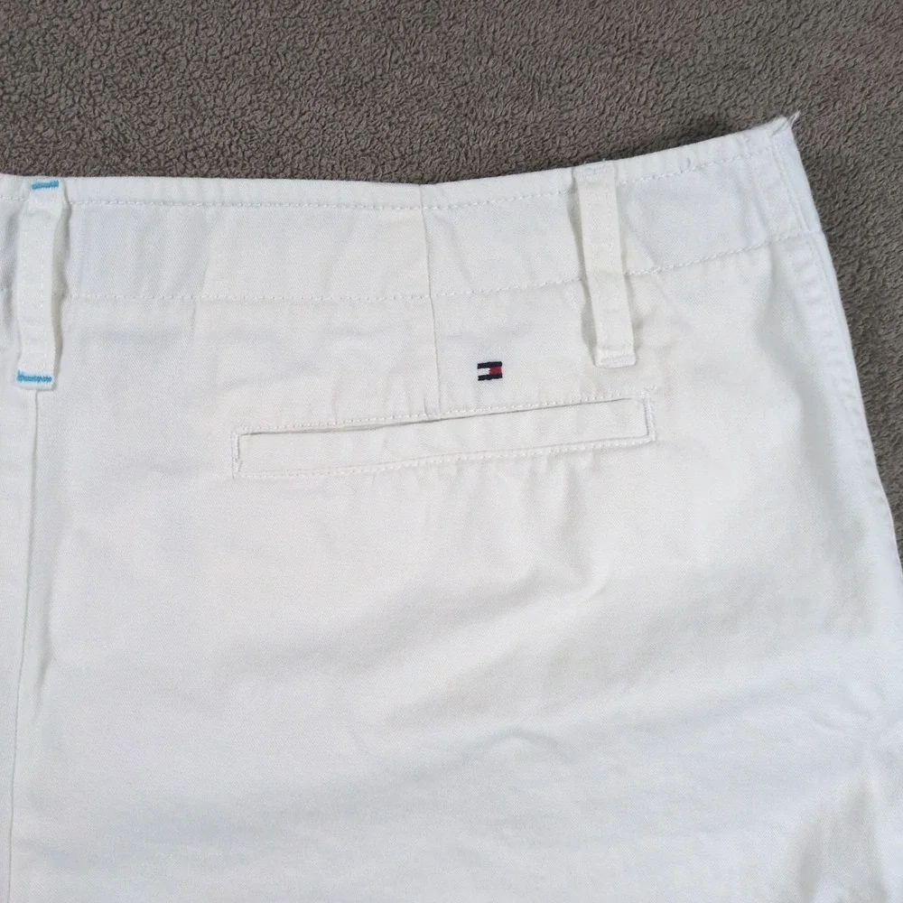 Tommy Hilfiger Chino Shorts Womens 14 White 100% Cotton Mid Rise Summer Casual‎